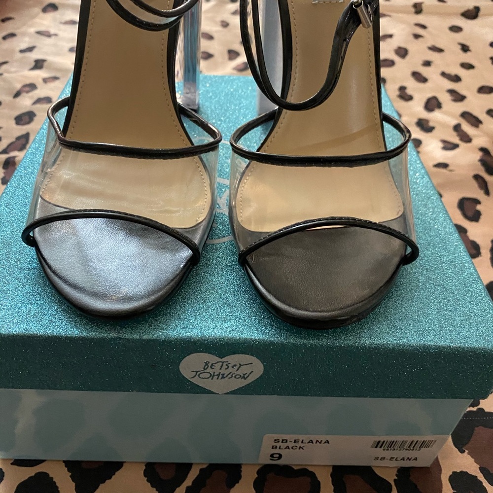 Blue by Betsey Johnson- Elena Heels- Size 9